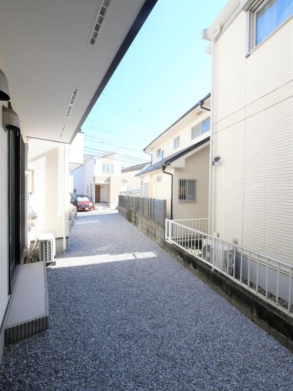 アドヴァンス新松戸の庭