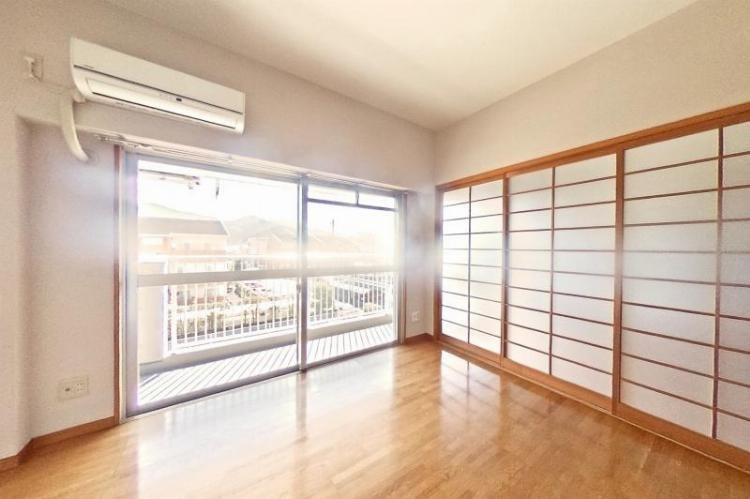 レジデンス扇の洋室|スタンダードな洋室です