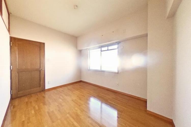 レジデンス扇の洋室|スタンダードな洋室です