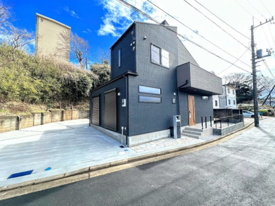 【前面道路含む現地写真】 | ◆◇公田町　５ＬＤＫ新築戸建て◇◆ | ◆住宅ローンのご相談や周辺環境のご案内も含め、ローンに詳しい、地元に詳しいスタッフがお出迎えさせていただきます。お気軽にご相談ください。