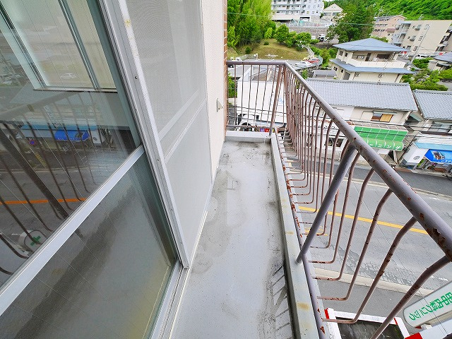サニーハイツ（東菜畑）のバルコニー