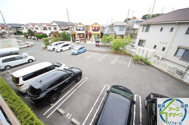 フォレスタの駐車場|駐車場があるので、車を買う予定の方も安心です