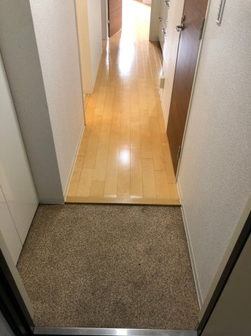 仲介手数料0！！スタジオスクエア大須の玄関
