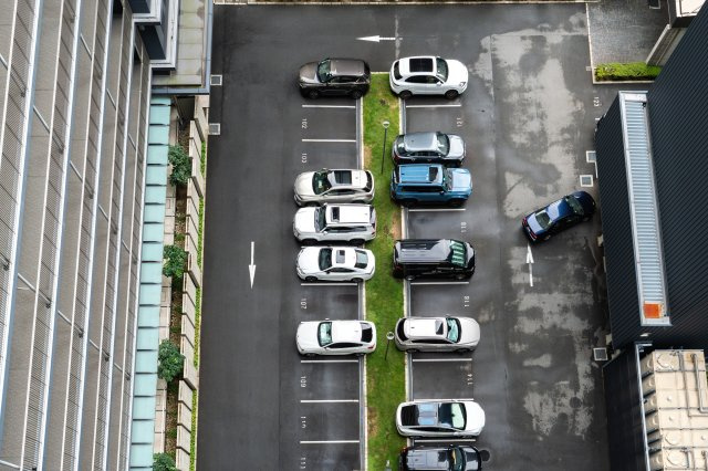 ロジュマンタワー梅田の駐車場