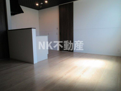 【居間・リビング】 | Luxe本町（ルークス本町）(瓢箪山賃貸） | リビングです