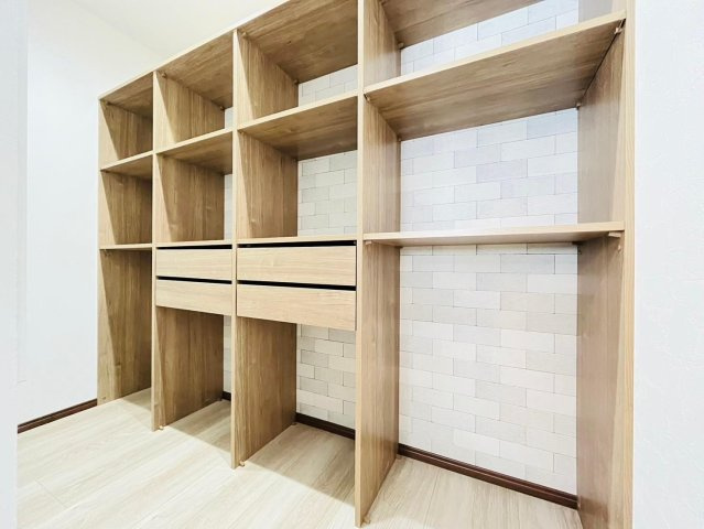 戸建　瑞穂市別府　全4区画分譲の収納|大容量の収納（パントリー）付き！