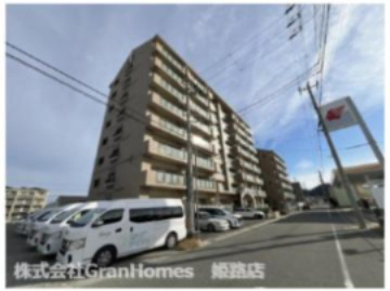 ハーモニー三幸の外観