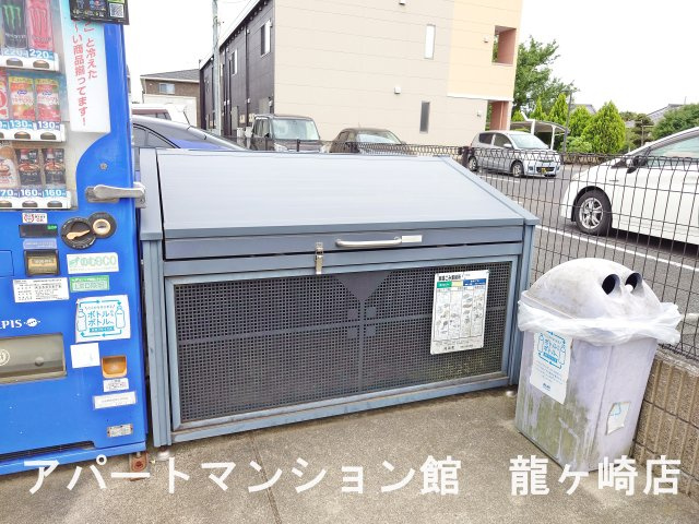 雫（しずく）の駐車場