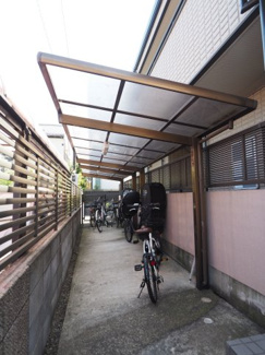 【その他共用部分】 | 屋根付き駐輪場が嬉しい
