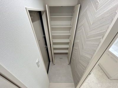 【玄関】 | クリエオーレ東山町