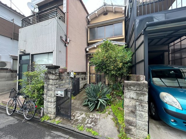 ◆近鉄「上鳥羽口」駅徒歩９分◆京都駅も乗車５分でアクセス◆南区上鳥羽仏現寺町の外観|外観