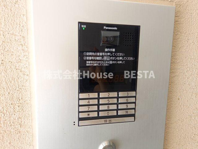 STEADY三宮のエントランス