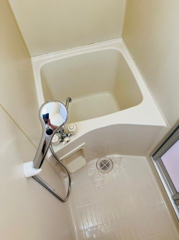 仲介手数料０円！！Vita六番町の浴室