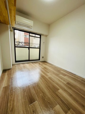 仲介手数料０円！！Vita六番町の居間・リビング