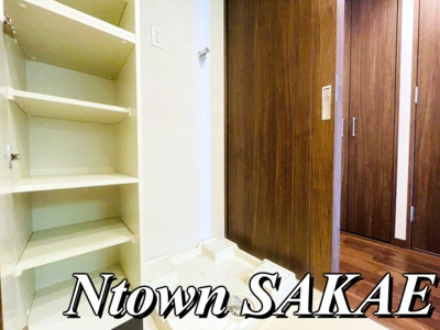 【設備】 | プレサンスロジェ泉 | 洗濯機置き場です