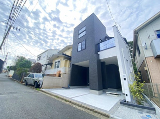 【前面道路含む現地写真】 | 前面道路含む現地写真です