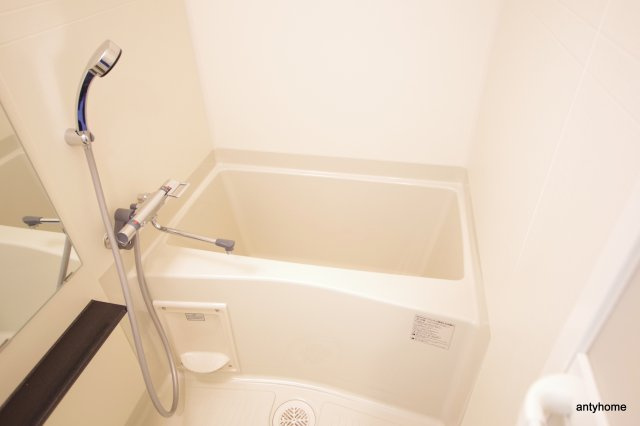 ディームス江坂 仲介手数料無料の浴室