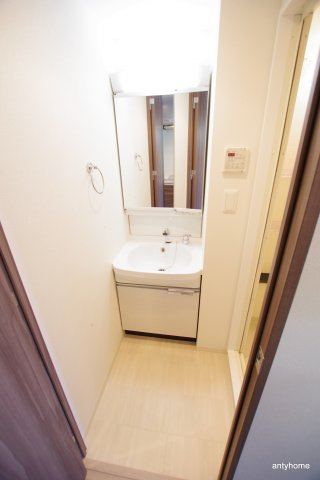 ディームス江坂 仲介手数料無料の洗面所