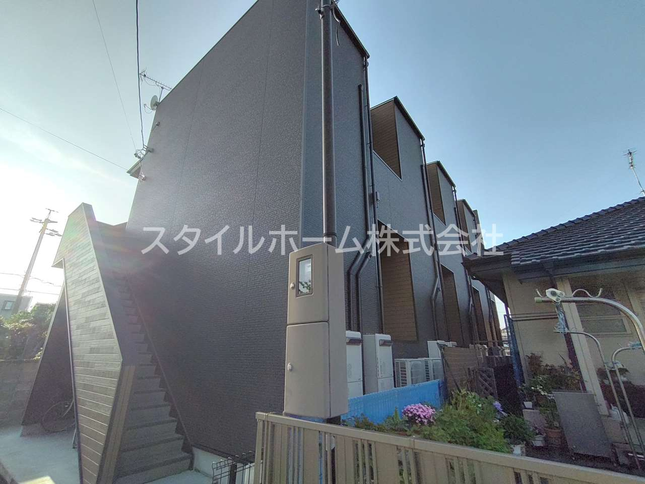 リバーサイド花田の外観