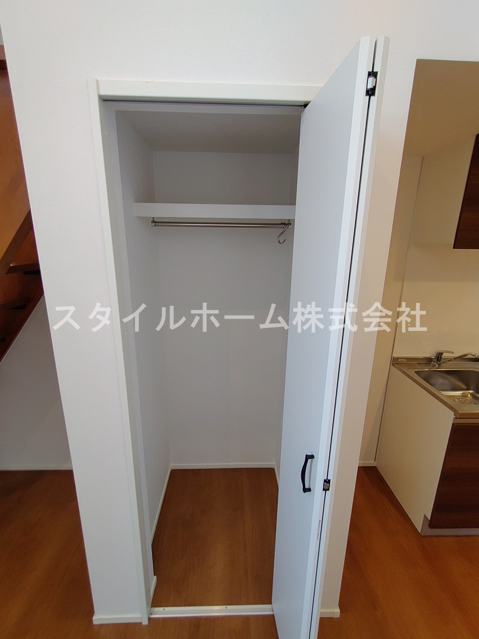 リバーサイド花田の収納|別部屋写真です。