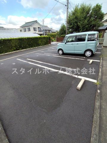 ブラウンエイトＡの駐車場