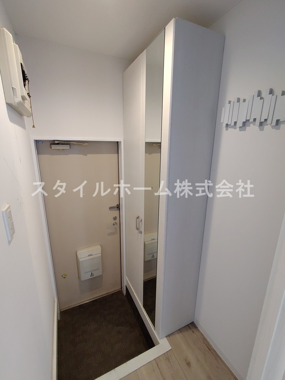 ブラウンエイトＡの玄関