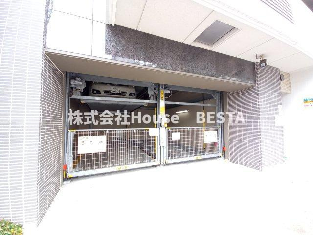 アスヴェル神戸駅前の駐車場