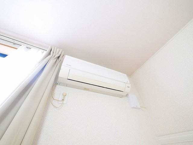 レオパレスエザーンスⅡの設備|エアコン付きです。