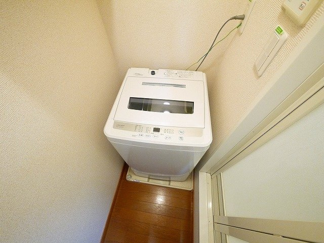 レオパレスエザーンスⅡの設備|嬉しい室内洗濯機置き場がございます。