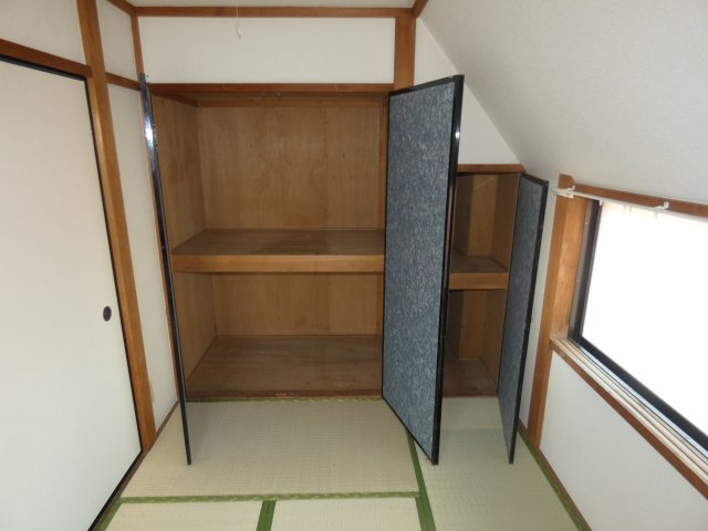 【収納】 | 押し入れタイプの大きな収納付きです。