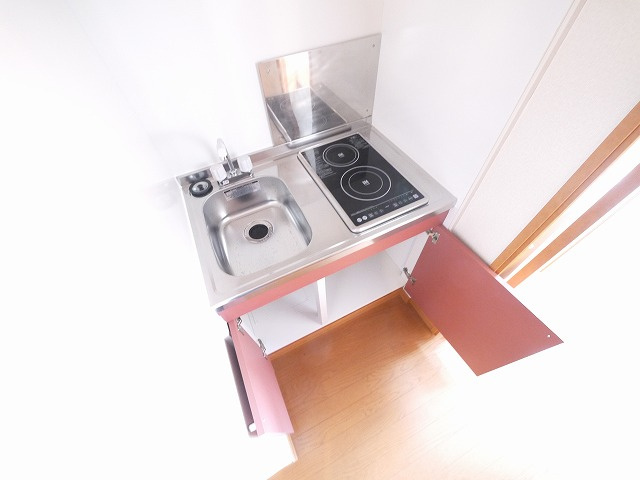 レオパレスオアシスのキッチン|きれいなキッチンです