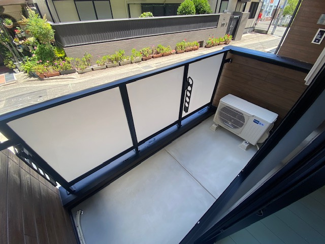 AND TERRACE 北野田のバルコニー
