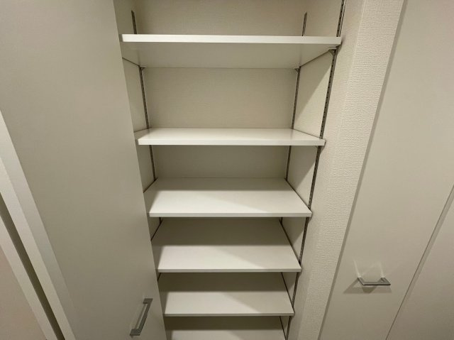 セレニテフラン難波の収納