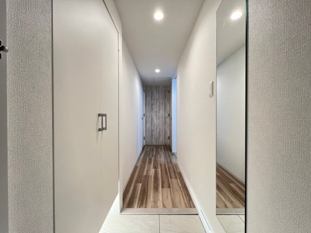セレニテフラン本町の玄関