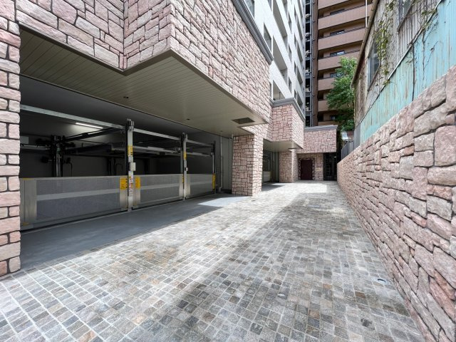 Vinoプレジオ本町の駐車場