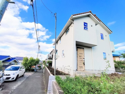 【前面道路含む現地写真】 | ◆◇西川島町　北欧風デザイナーズ住宅◇◆ | ◆閑静な住宅地。車通りの少ない道路です。お子様にも安心です。両面道路に付き解放感があります。