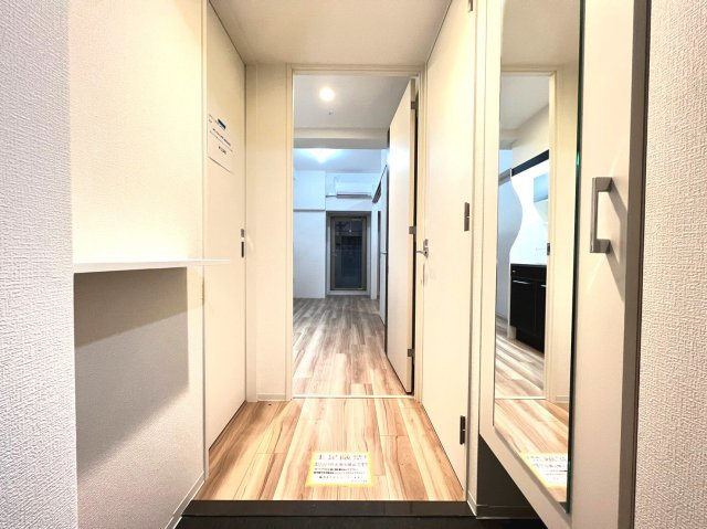 セレニテ堺筋本町リアンの玄関