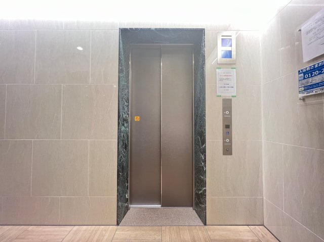 アーバネックス真田山のエントランス