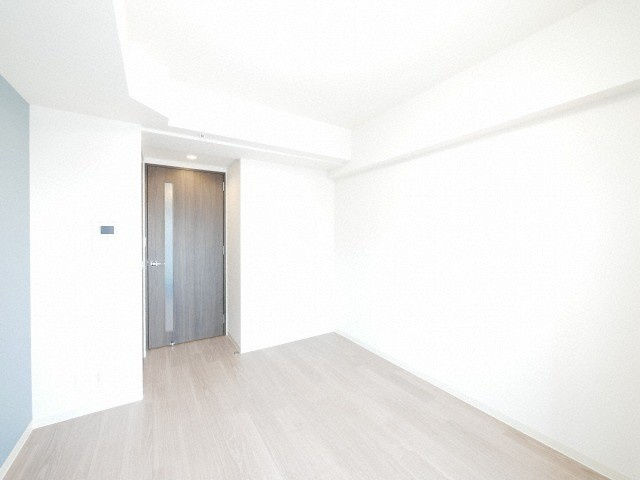 プレサンス松屋町ヴェルデスの洋室