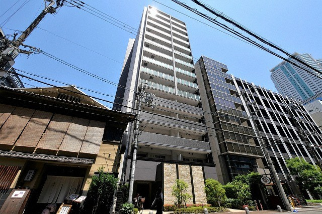プレサンスロジェ本町