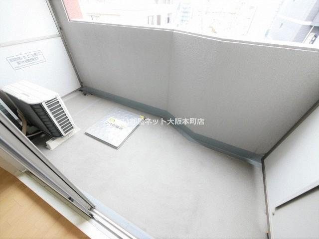 アーデン堺筋本町のバルコニー