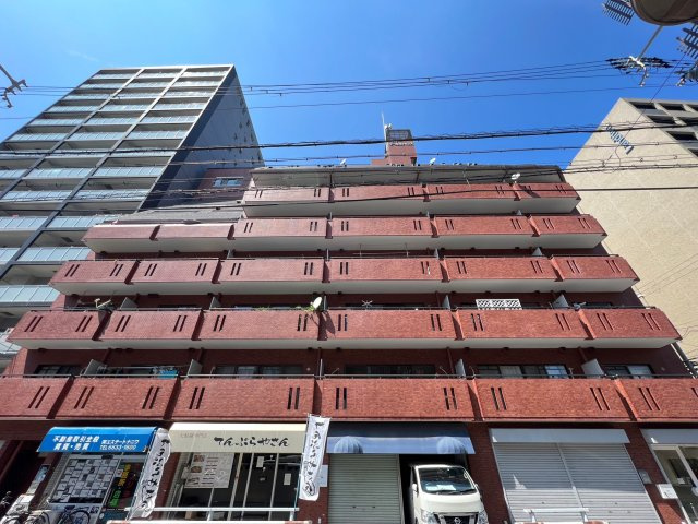 難波リーガルハウスの外観