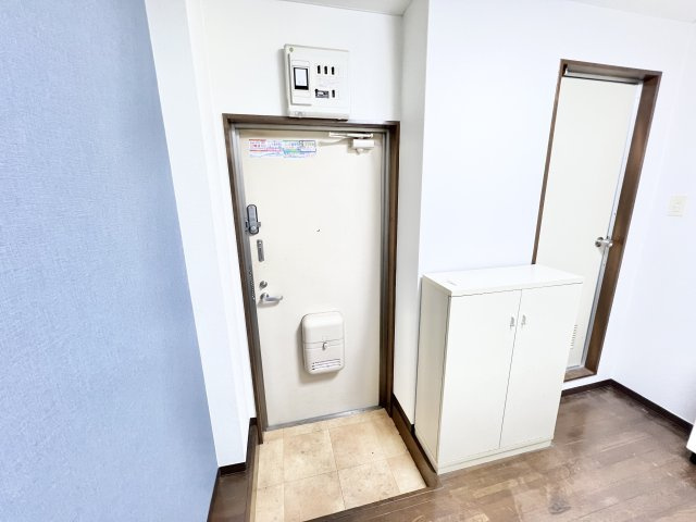 サンライズ四街道の玄関