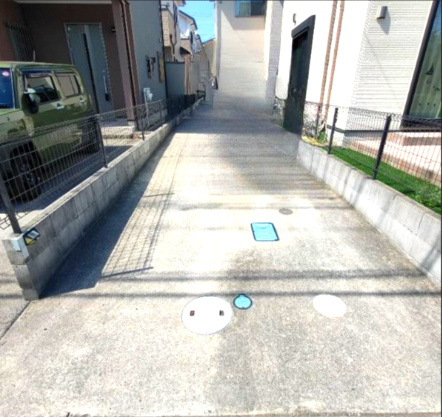 中古戸建　野田市清水公園東の駐車場