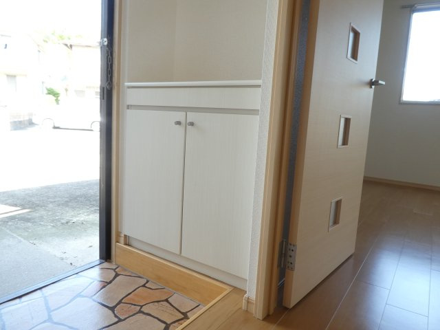 ファミール御殿山の玄関