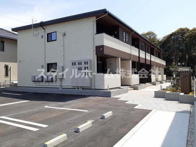 アペ・伊奈の外観|外観もきれいです