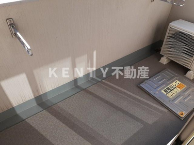 【バルコニー】 | Ｌａ　Ｐｅｎｔｅ　Ｖｏｌｕｍｅ | バルコニーからの眺めを楽しみながら食事をしませんか