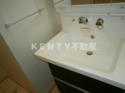 【独立洗面台】 | Ｌａ　Ｐｅｎｔｅ　Ｖｏｌｕｍｅ | 独立洗面台あり、毎朝おしゃれに忙しい女性の方におすすめです