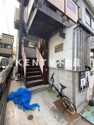 【エントランス】 | レスト東蒲田 | 清潔なエントランスです
