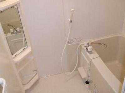 【浴室】 | フローラリッシュ | きれいなお風呂です